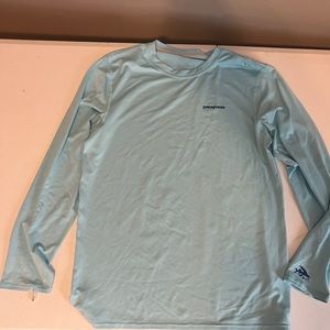 Patagonia rash guard long sleeve, dry fit shirt. Size medium